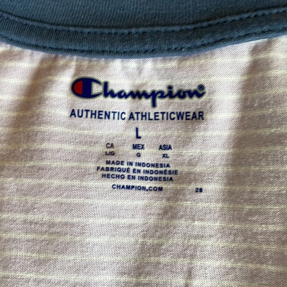 Champion Women’s Logo Tee - Picture 2 of 4